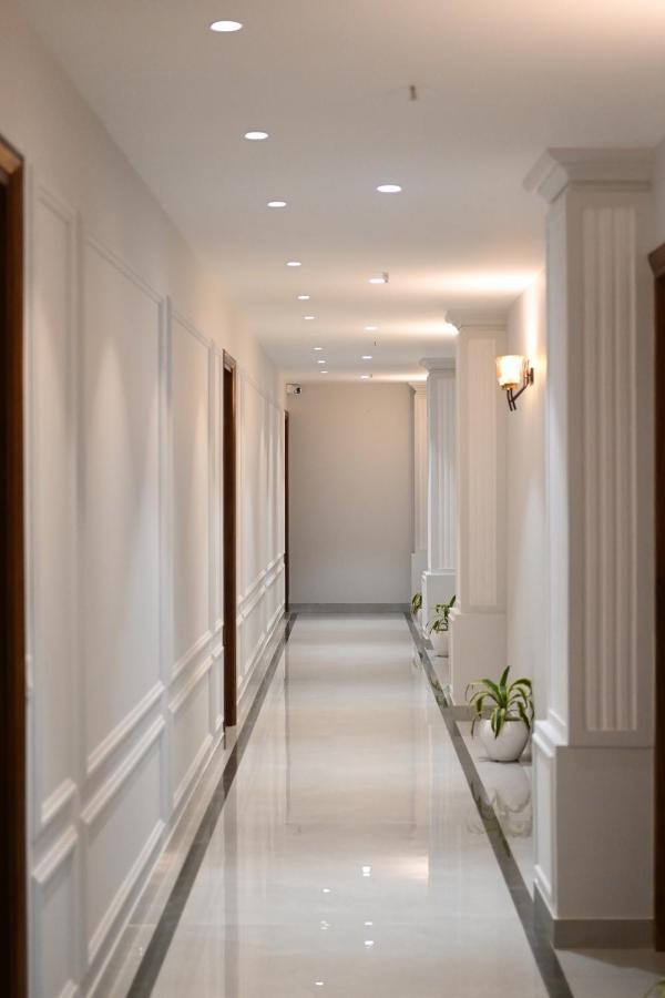 Elegance Regency Hotel Khanna  Buitenkant foto