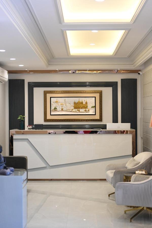 Elegance Regency Hotel Khanna  Buitenkant foto