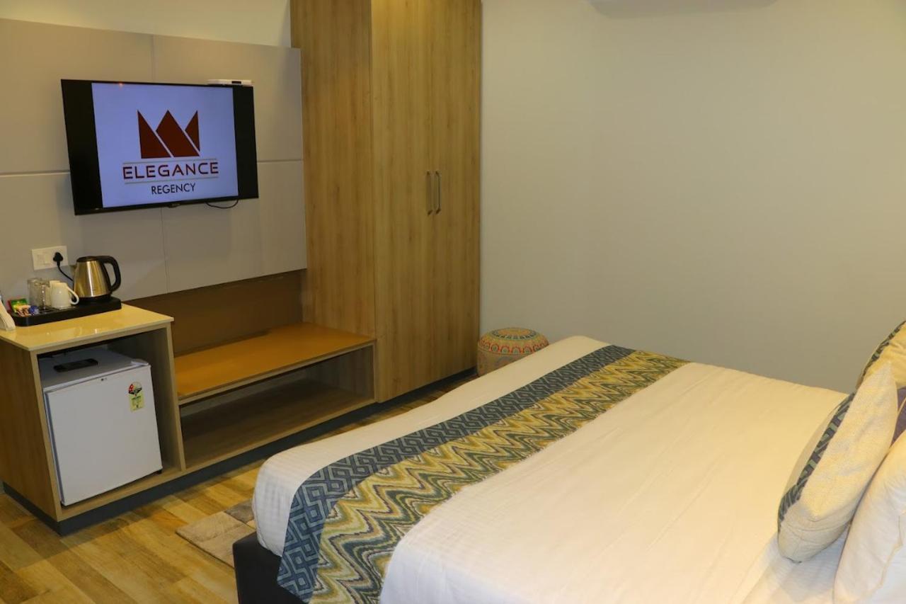 Elegance Regency Hotel Khanna  Buitenkant foto