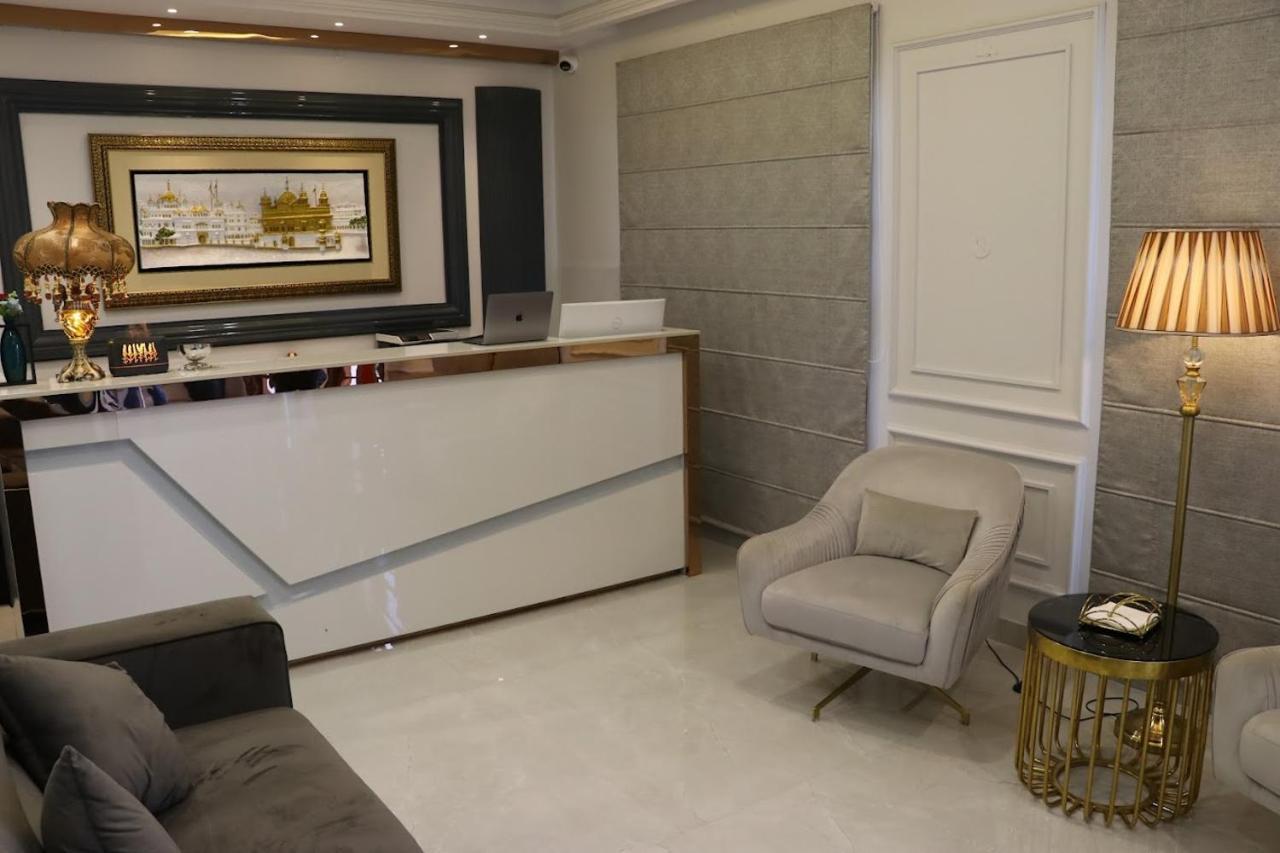 Elegance Regency Hotel Khanna  Buitenkant foto